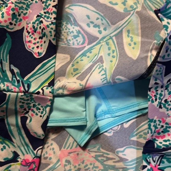 Lilly Pulitzer luxletic Fairway performance skort Bright navy sway  this way NWT - Picture 7 of 10